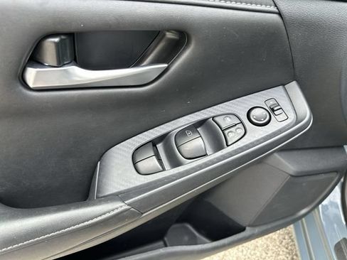 Used 2024 Nissan Sentra SV w/ All-Weather Package FWD image 17