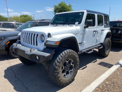 Used 2021 Jeep Wrangler Unlimited Sport AWD/4WD image 5