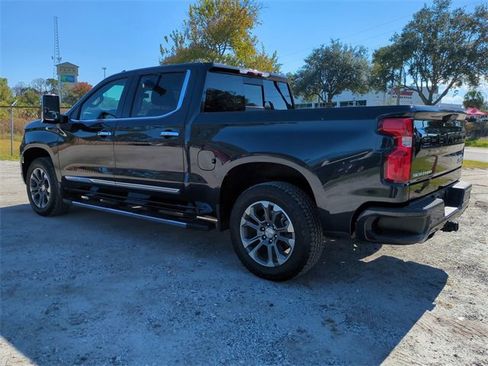 Used 2024 Chevrolet Silverado 1500 High Country w/ Max Trailering Package image 6