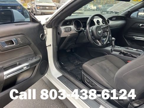 Used 2022 Ford Mustang GT image 5