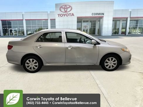 Used 2010 Toyota Corolla LE image 6
