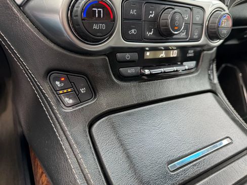 Used 2015 Chevrolet Suburban LTZ image 35