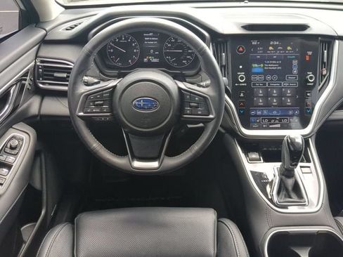 Used 2025 Subaru Outback Touring AWD/4WD image 15