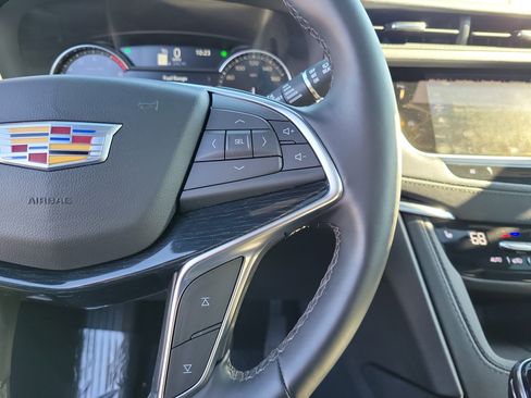 Used 2025 Cadillac XT5 Premium Luxury AWD/4WD image 23