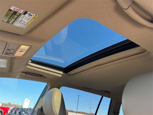 Used 2012 Toyota Highlander Limited image 20