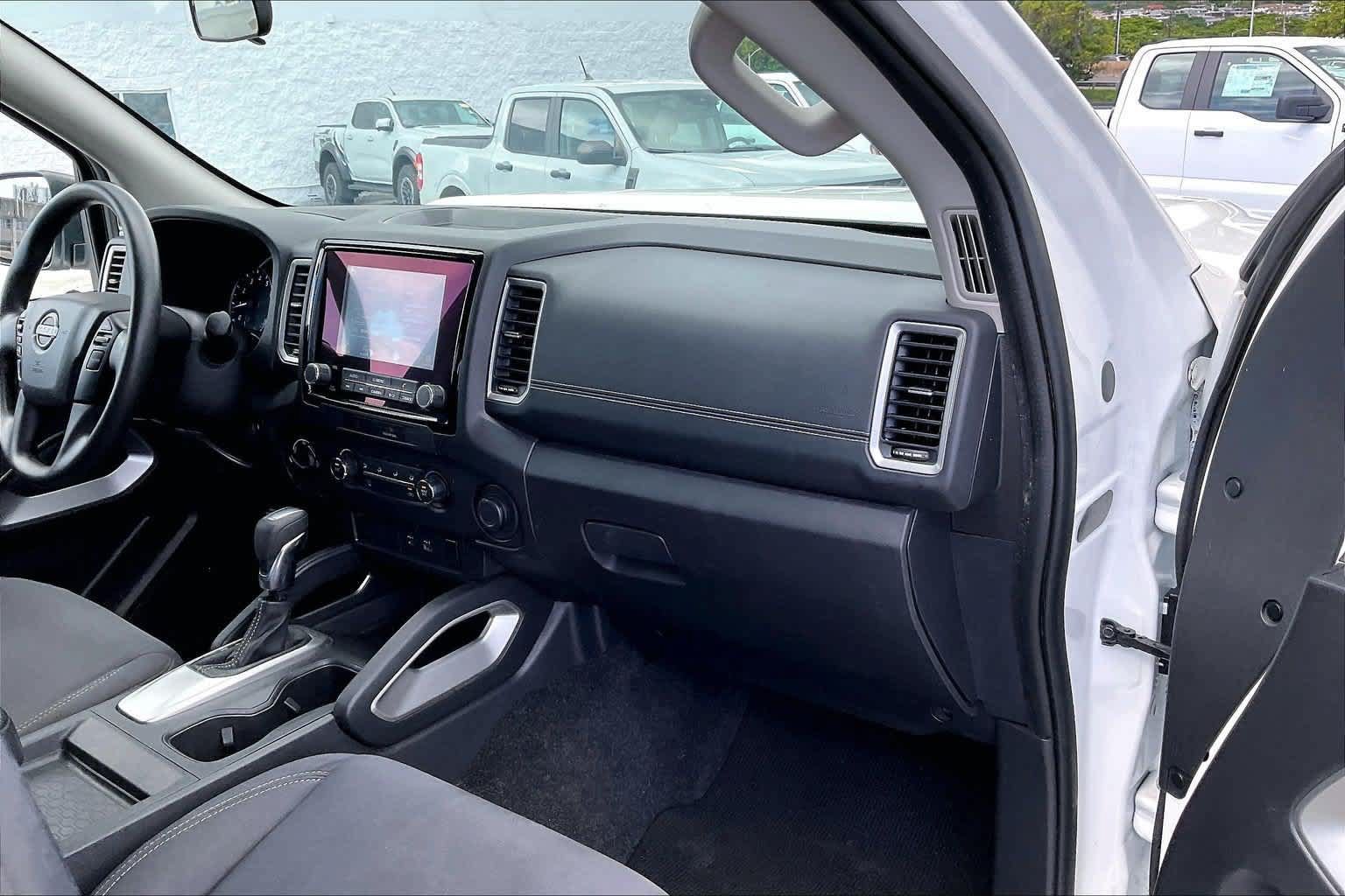 Used 2023 Nissan Frontier SV AWD/4WD image 23