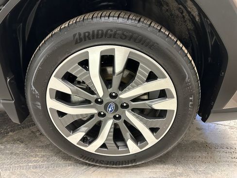 Used 2025 Subaru Forester Touring image 38