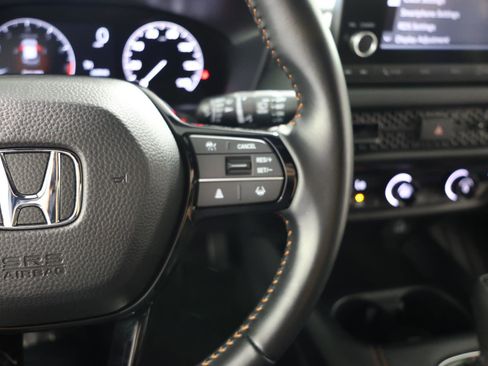 Used 2025 Honda HR-V Sport image 19