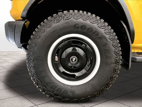 Used 2024 Ford Bronco Heritage Edition AWD/4WD image 8