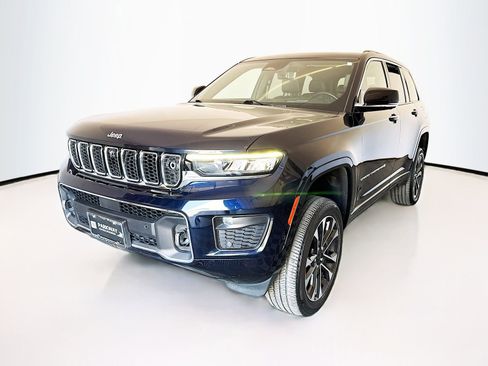 Used 2023 Jeep Grand Cherokee Overland w/ Adv Protech Group III image 3