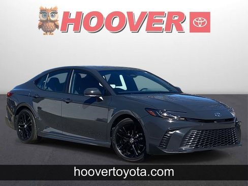 Used 2025 Toyota Camry SE w/ Multimedia Upgrade Package image 1