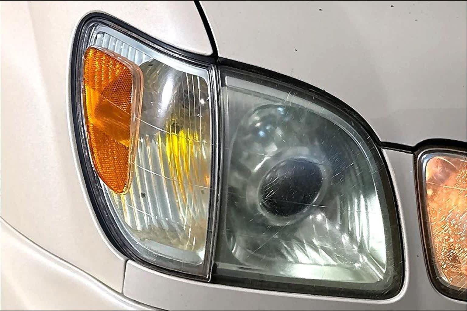 Used 2005 Lexus LX 470 4WD image 25