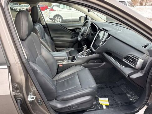 Used 2023 Subaru Outback Limited image 9