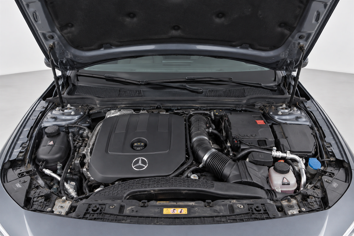 Used 2022 Mercedes-Benz GLB 250 4MATIC w/ Premium Package Lite image 40