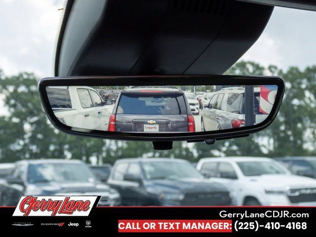 Used 2024 GMC Sierra 1500 Denali w/ Denali Reserve Package AWD/4WD image 9