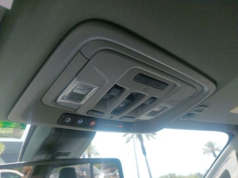 Used 2022 GMC Sierra 1500 Denali w/ Driver Alert Package II image 18