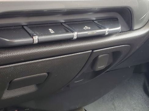 Used 2018 Chevrolet Silverado 1500 LT w/ All Star Edition AWD/4WD image 19