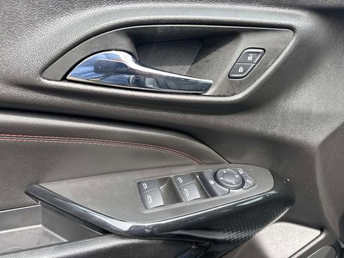 Used 2025 Chevrolet Trax RS w/ Driver Confidence Package FWD image 18