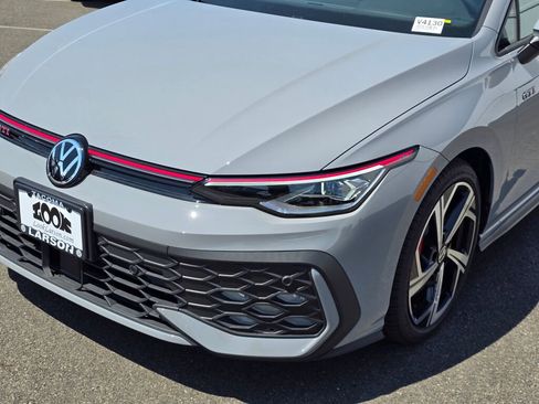 New 2025 Volkswagen GTI SE image 10