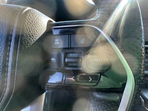 Used 2023 Toyota Tundra Platinum AWD/4WD image 21
