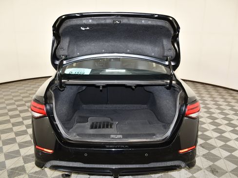 Used 2022 Nissan Sentra SR w/ Midnight Edition FWD image 37