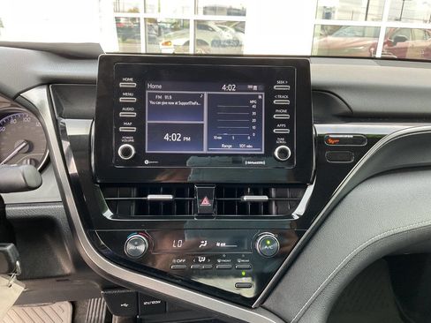 Used 2021 Toyota Camry SE FWD image 22