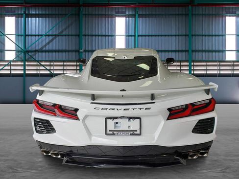 Used 2025 Chevrolet Corvette Stingray Preferred Cpe w/ Z51 Performance Package RWD image 2
