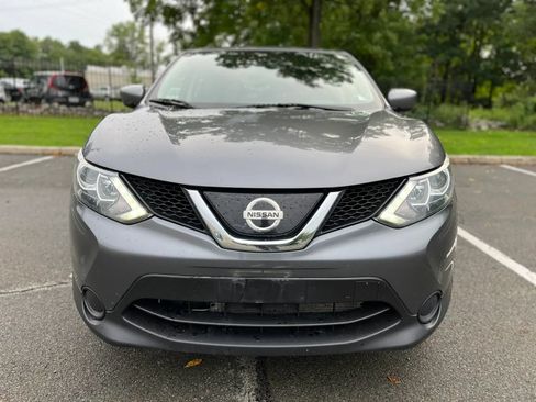 Used 2019 Nissan Rogue Sport S w/ Appearance Package AWD/4WD image 2
