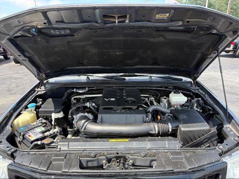 Used 2021 Nissan Frontier SV w/ Midnight Edition Floor Mats image 31