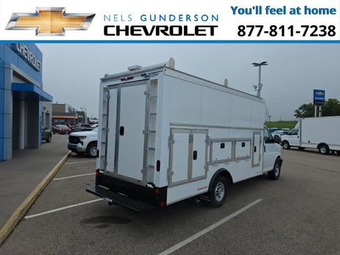 New 2025 Chevrolet Express 3500 w/ Power Convenience Package RWD image 6