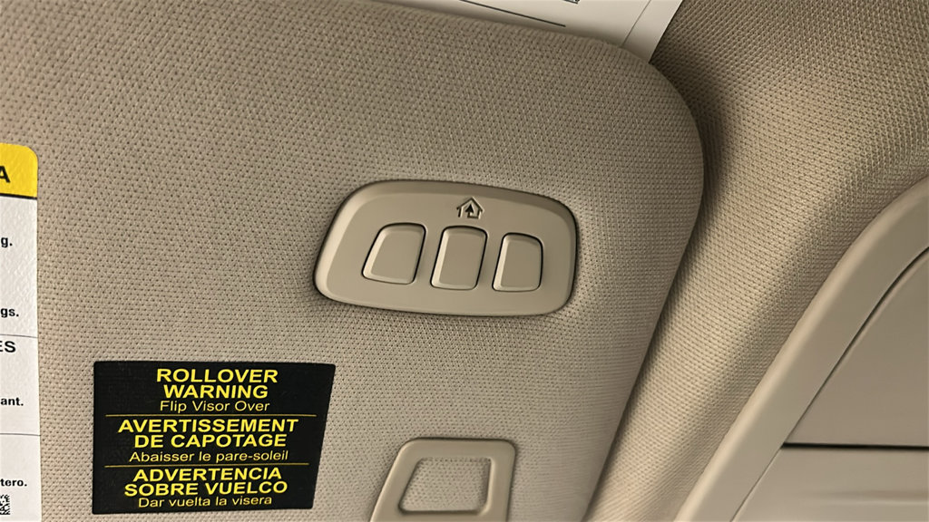 Used 2024 Lincoln Corsair AWD w/ Equipment Group 101A image 19
