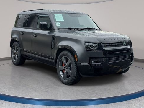 Used 2023 Land Rover Defender 110 X AWD/4WD image 8