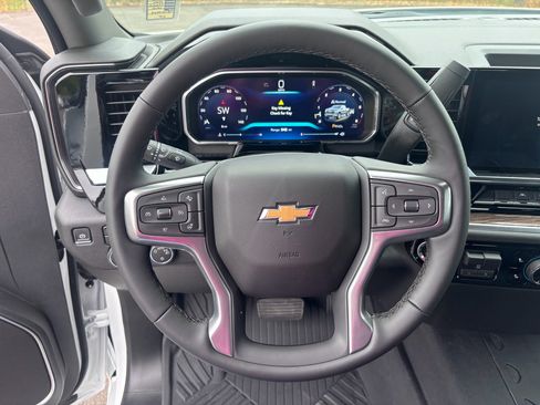 New 2026 Chevrolet Silverado 1500 LT image 17