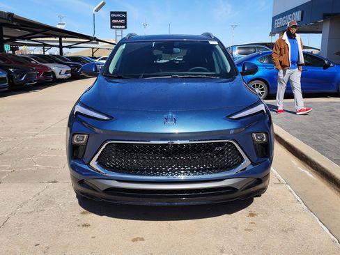 New 2026 Buick Encore GX Sport Touring image 9