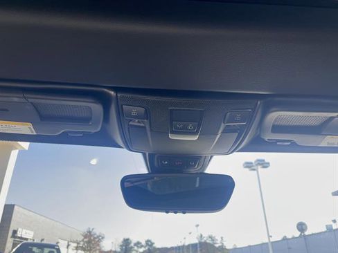 Used 2020 Mercedes-Benz SLC 300 image 17