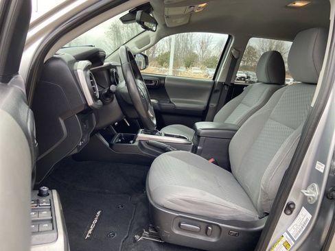 Used 2021 Toyota Tacoma SR5 image 33