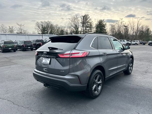Used 2022 Ford Edge SEL w/ Sport Appearance Package image 16