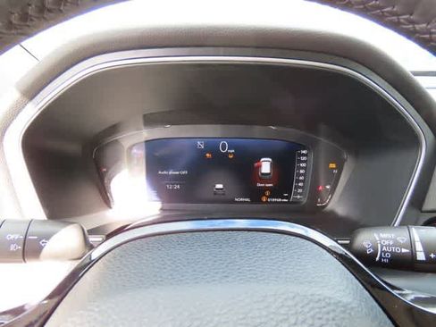 Used 2025 Honda Pilot Elite image 32