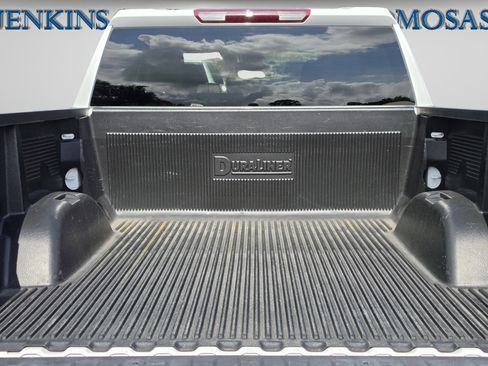Used 2025 Chevrolet Silverado 1500 LT RWD image 13