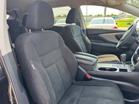 Used 2018 Nissan Murano S image 14