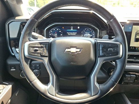 Used 2022 Chevrolet Silverado 1500 LTZ w/ LTZ Premium Package AWD/4WD image 19