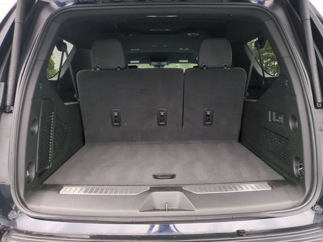 Used 2024 Chevrolet Suburban High Country w/ Advanced Technology Package AWD/4WD image 24