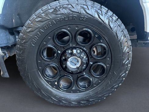 Used 2024 Ford F250 XLT w/ FX4 Off-Road Package AWD/4WD image 9