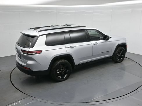 Used 2021 Jeep Grand Cherokee L Laredo AWD/4WD image 38