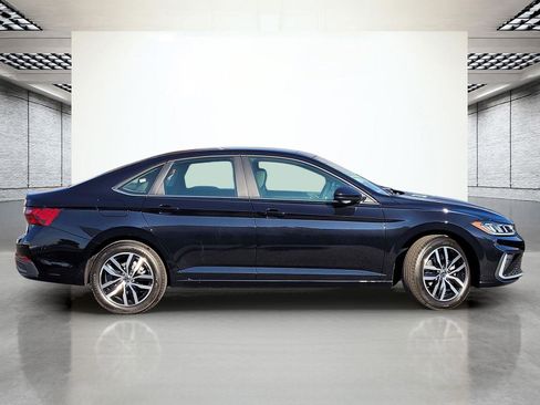 New 2026 Volkswagen Jetta SE image 5