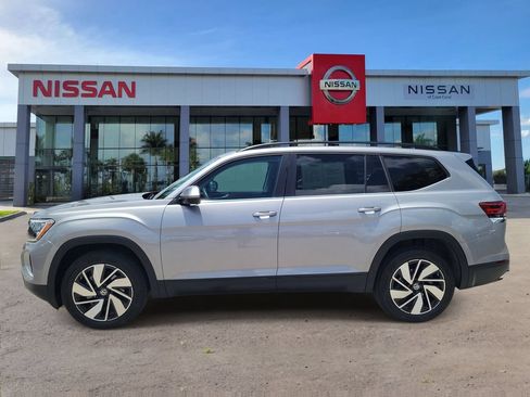 Used 2026 Volkswagen Atlas SE FWD image 7