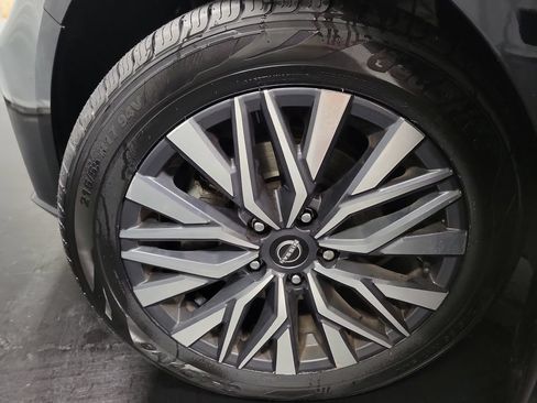 Used 2023 Nissan Altima 2.5 SV AWD/4WD image 13