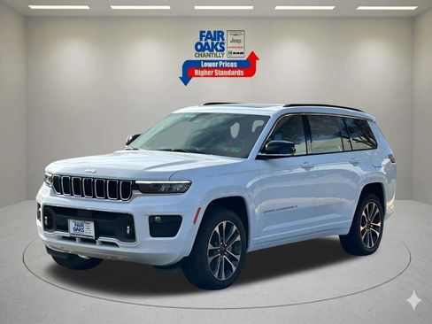 New 2025 Jeep Grand Cherokee L Overland w/ Advanced Protech Group III AWD/4WD image 2