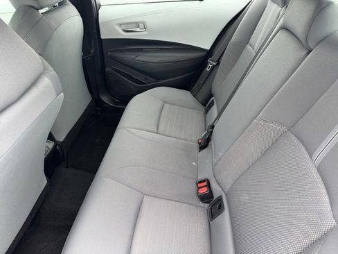 Certified 2025 Toyota Corolla SE image 6
