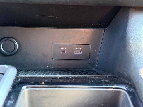 Used 2022 Nissan Pathfinder S image 37